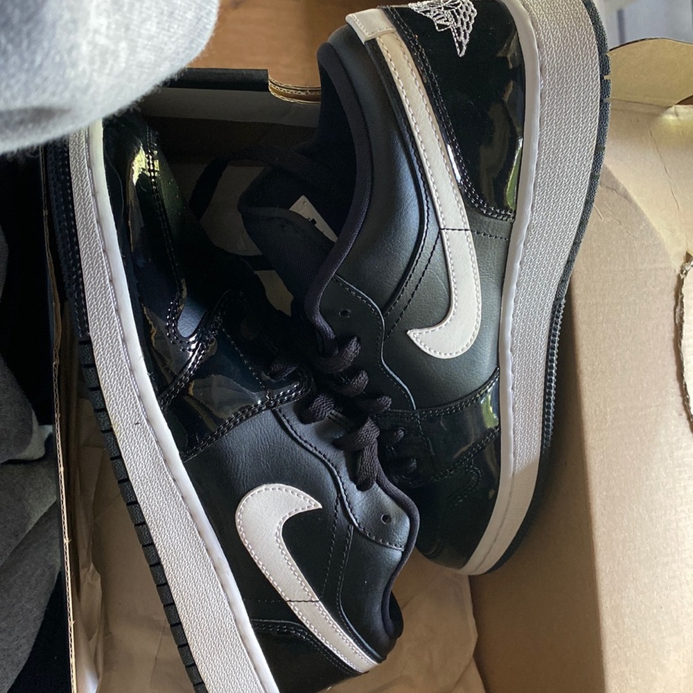 Air Jordan 1 Low BG